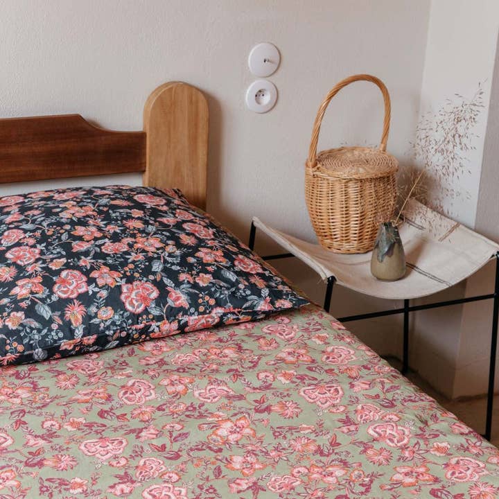 Kaki Tropische Loon Nicole hoeslaken met bloemenpatroon - groen en roze voor groothandel op Faire1