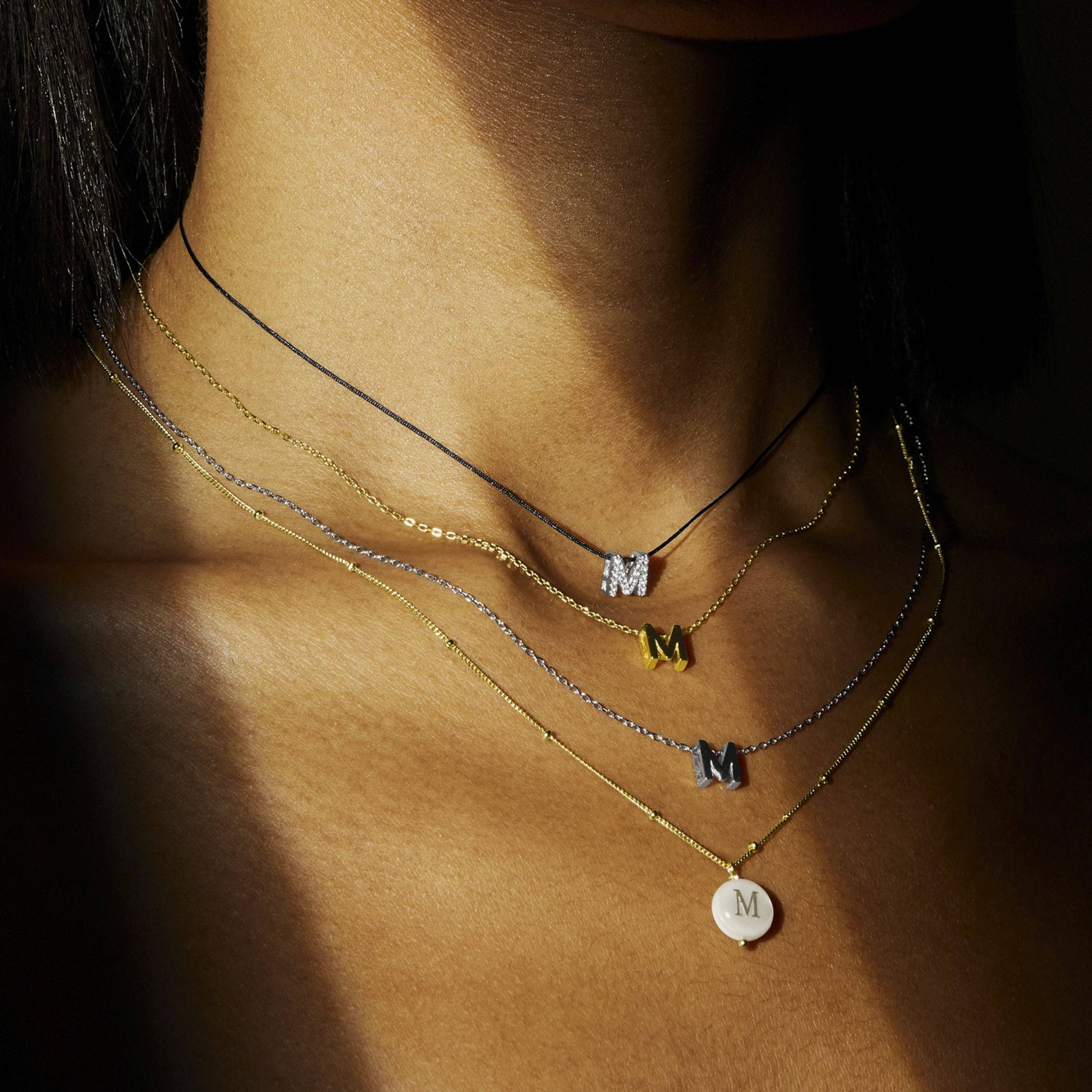 Luxenter – Großhandel Kette mit Anhänger/Charm – 925er Sterlingsilber-Anhänger mit funkelndem Zirkonia, rhodiniert - Alphabet2