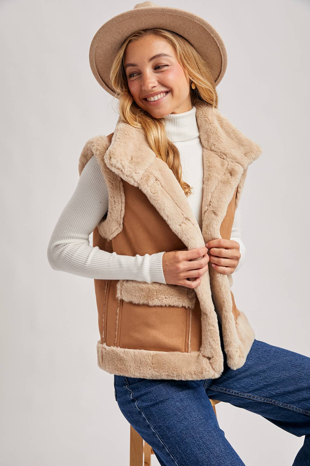 Bluivy - Wholesale Outerwear Vest - Women's - FAUX SUEDE WITH FAUX SHEARLING LINING TRIM VEST21
