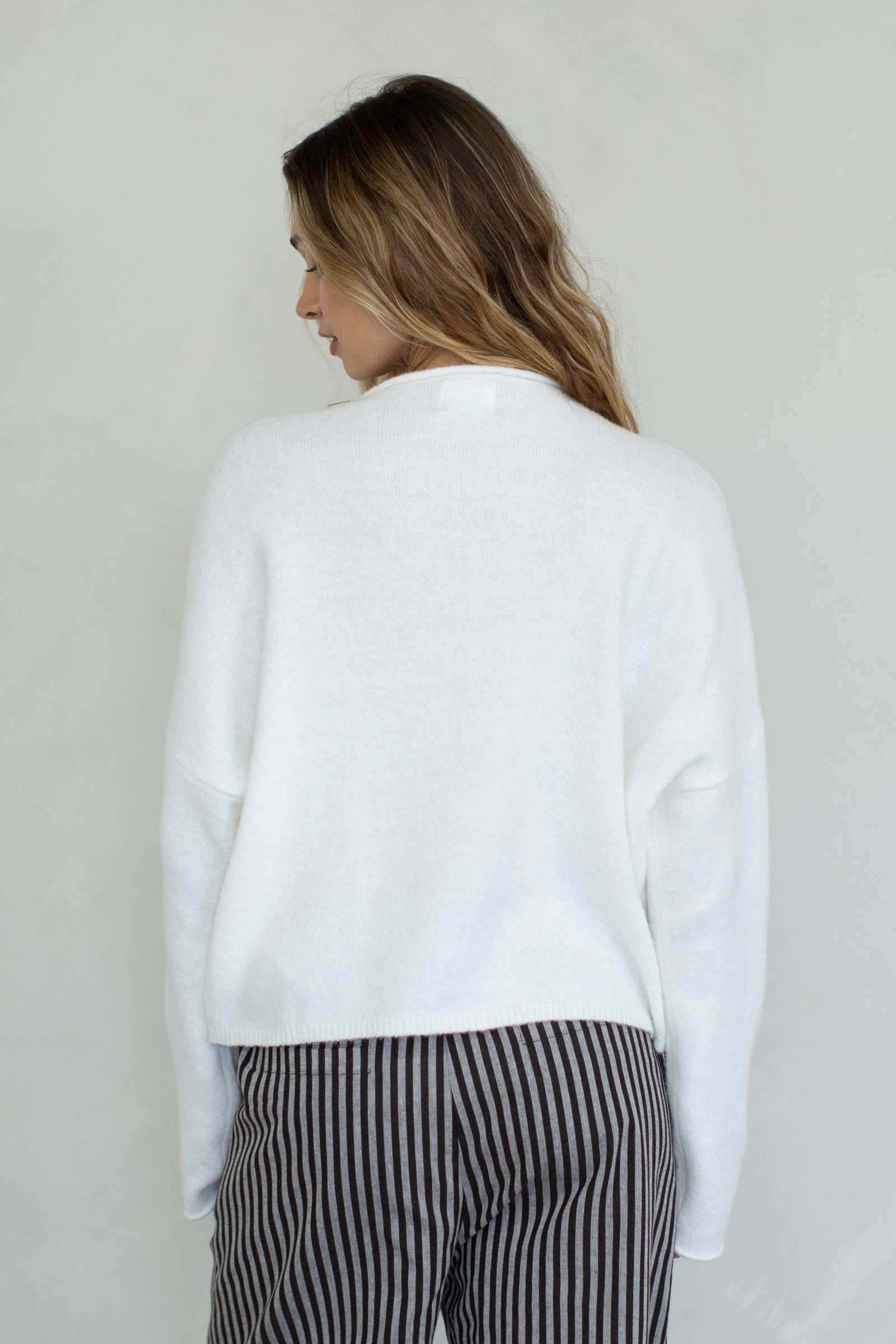 Things Between – Engroshandel Cardigan - Dame – Piper Cardigan - Mismatchede Knapper9