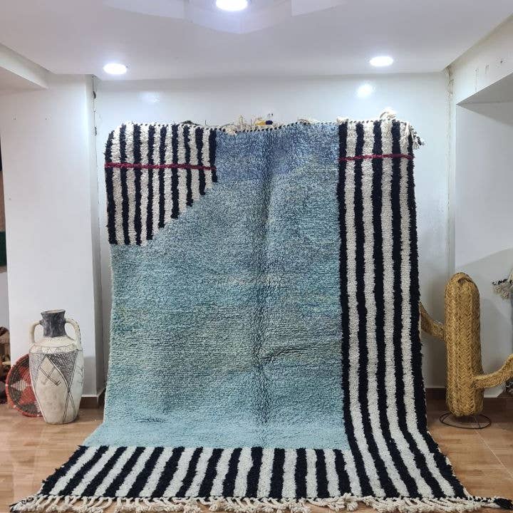 HANDMADE CARPETS MOROCCAN RUGS 200 - 300 cm 220 for wholesale by Maroccarpets Poufs and pillows wholesale +31648976894