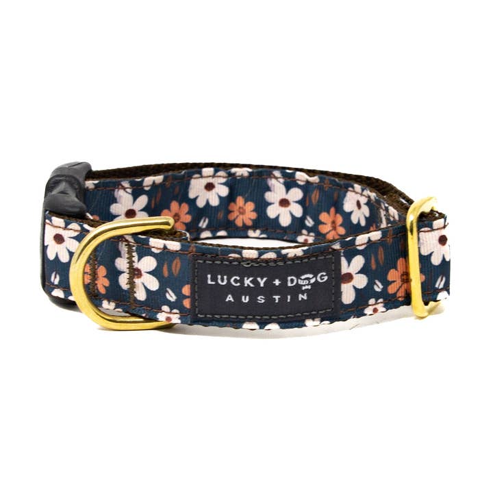 Vêtements de sport - Prairie d'automne pour la vente par LUCKY + DOG