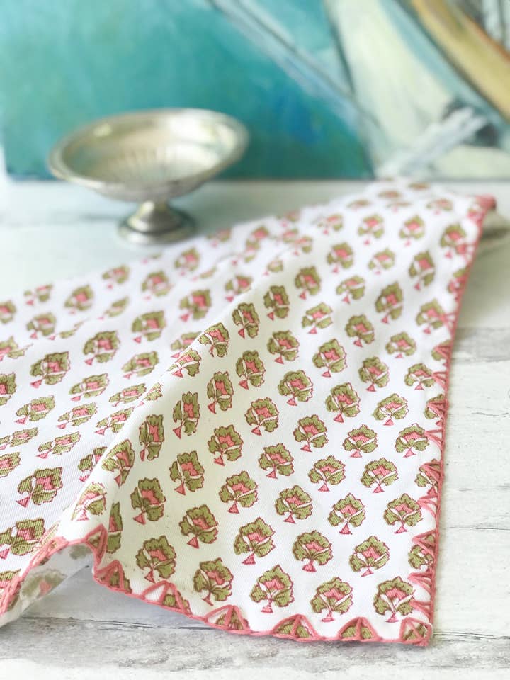 Trillium Napkins - set of 4 in Lancaster for wholesale by August Table