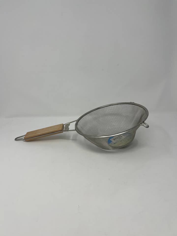 Metallsieb 8,5" mit Holzgriff für den Großhandel von USA HomeMax
