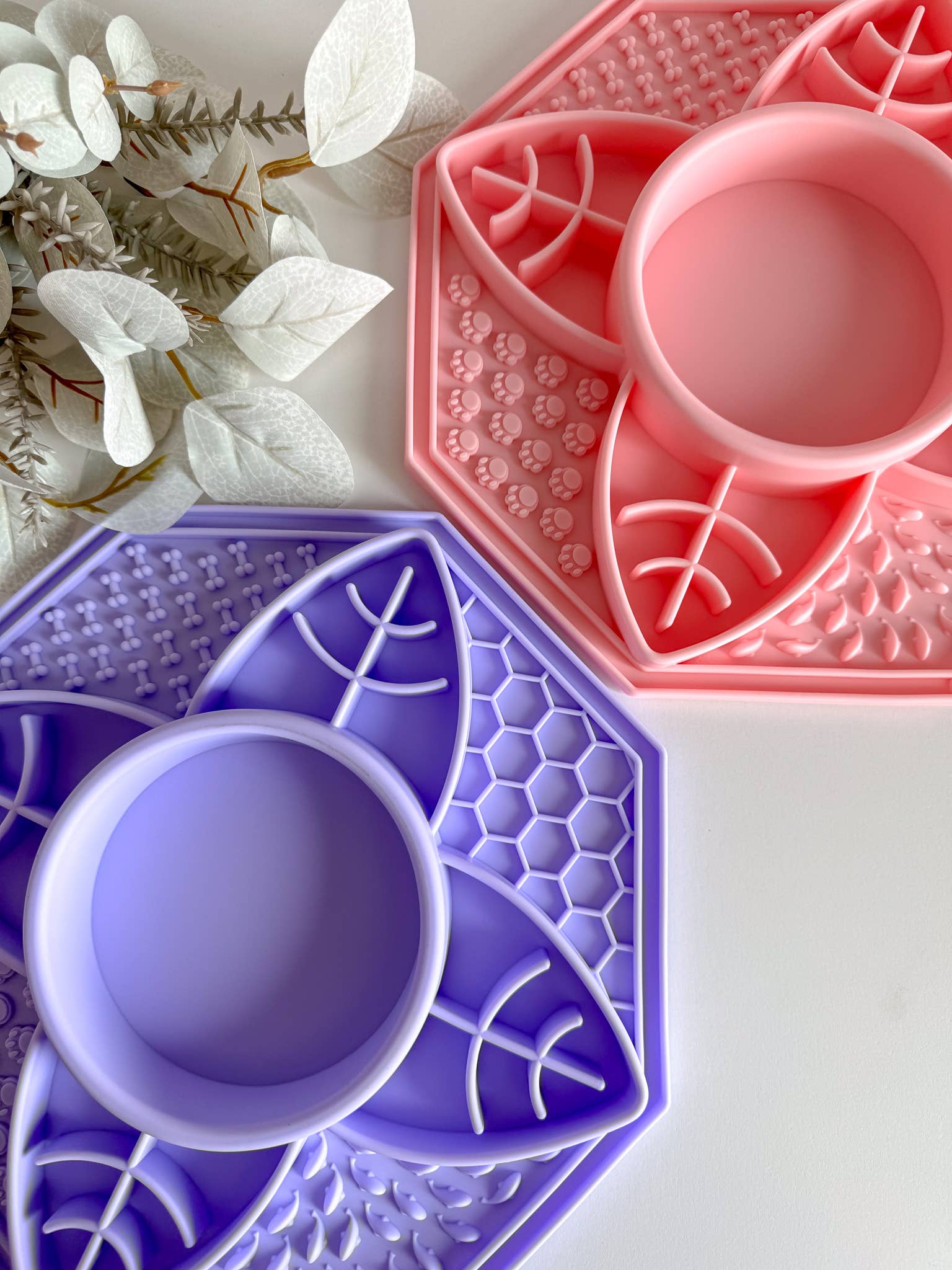 Doggotique - Wholesale Pet Bowl - Cat/Dog - Lick Mat Lotus Pink&Purple, Slow Bowl for Dogs and Cats3