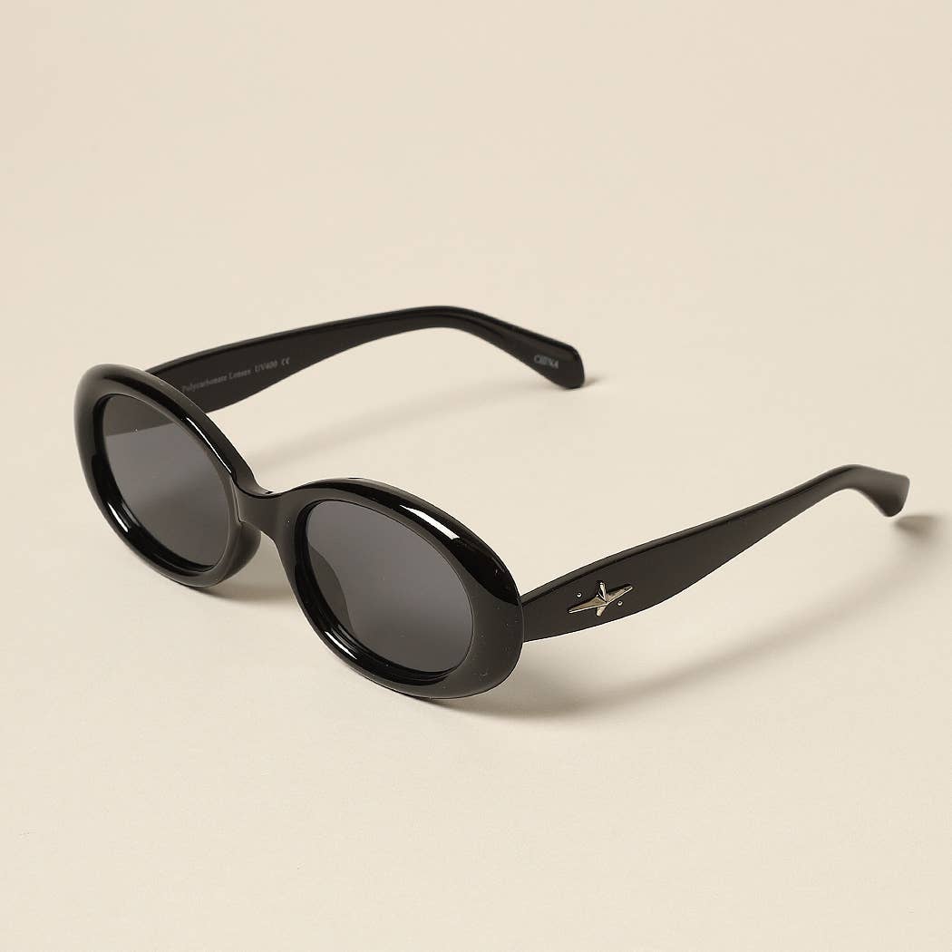 12 CORES SORTIDAS Óculos de sol Oval Glitter da moda para mulher para venda a revendedores na Faire11