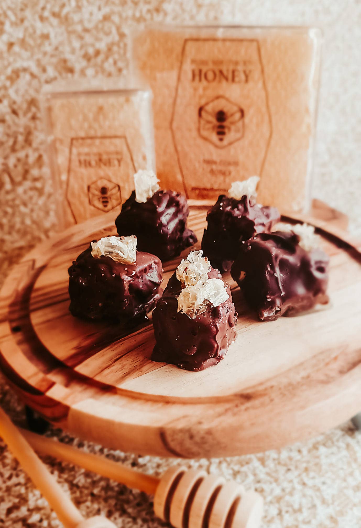 Pure Southern Honey - Wholesale Honey - Honeycomb 7 Oz (12)11