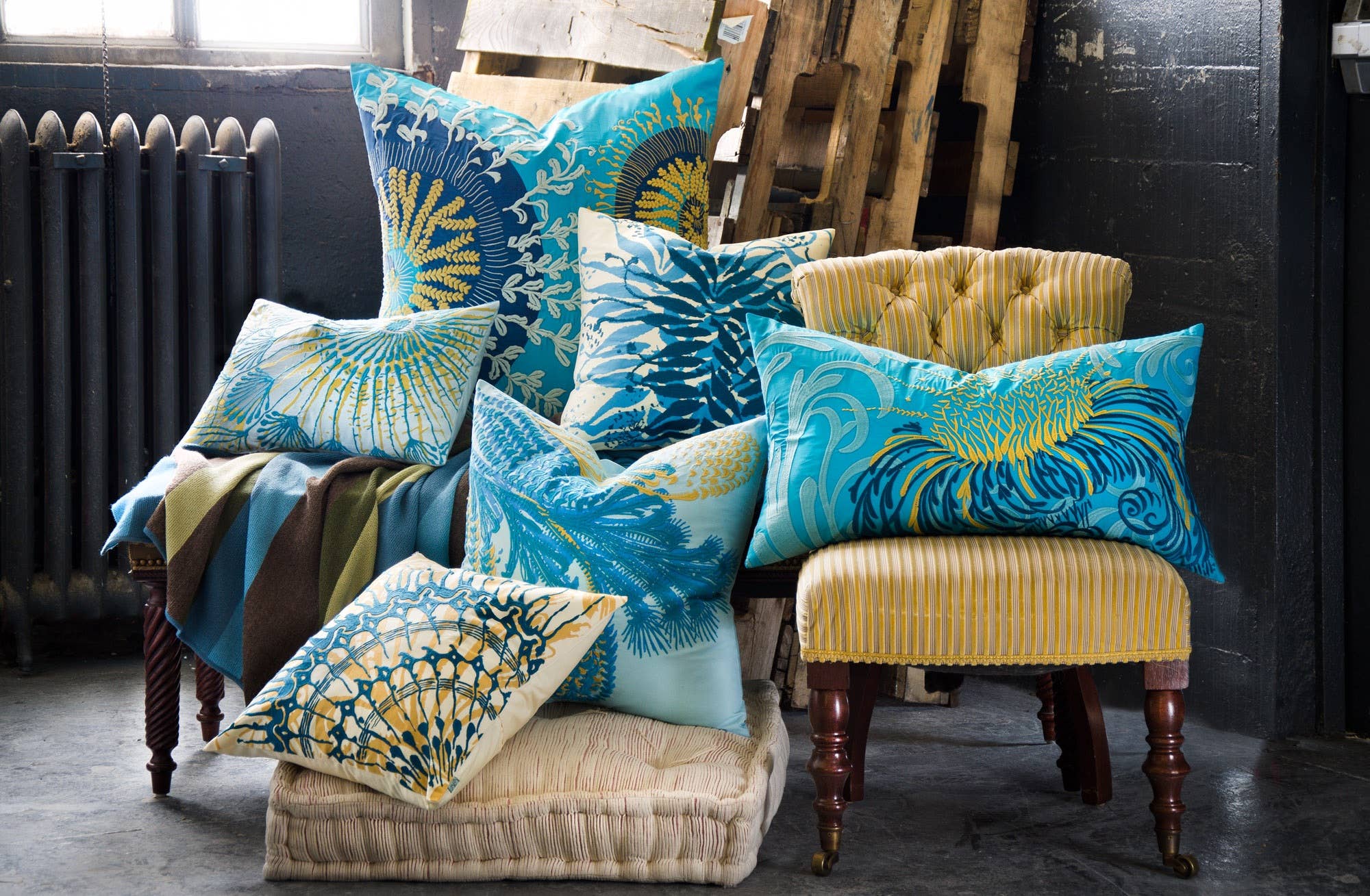 Rhadi Living - Wholesale Throw/Decorative Pillow - Water Pillow 15" x 27"1