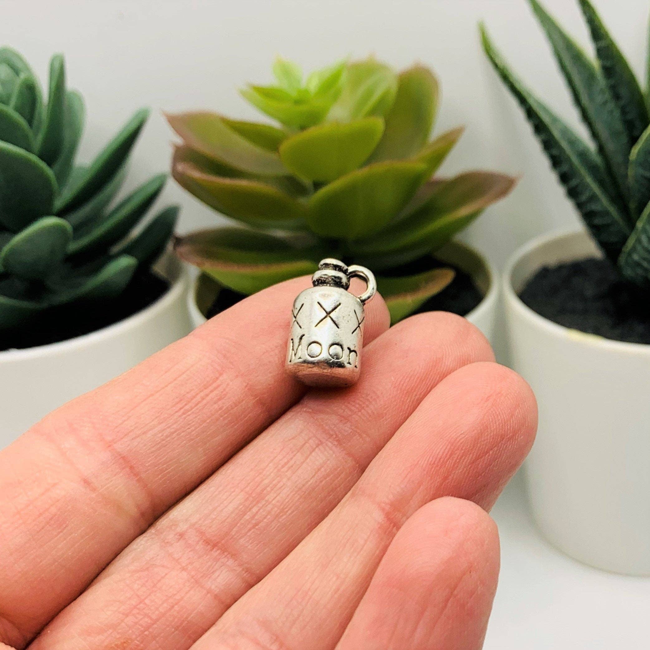 Guerrilla Charm - Wholesale Individual Charm/Pendant - Moonshine XXX 3D Jugs, 16x9mm1