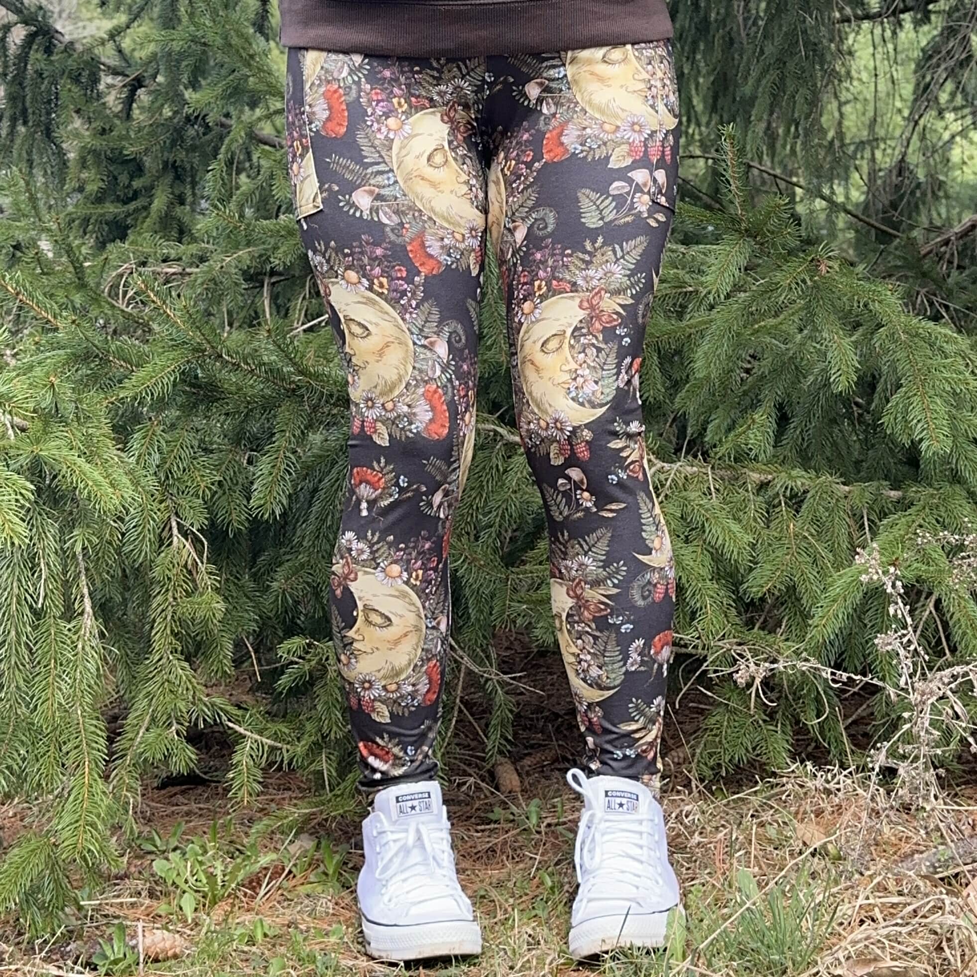 Triple Goddess Boutique - Vente Legging tendance – femme - Leggings à poches pour femmes, Leggings lune céleste3