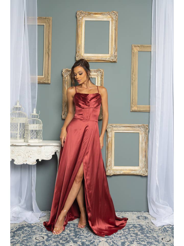 RICARICA INC. – Engroshandel Aftenkjole - Dame – 9563-ENSFARVET SATIN MAXI KJOLE
