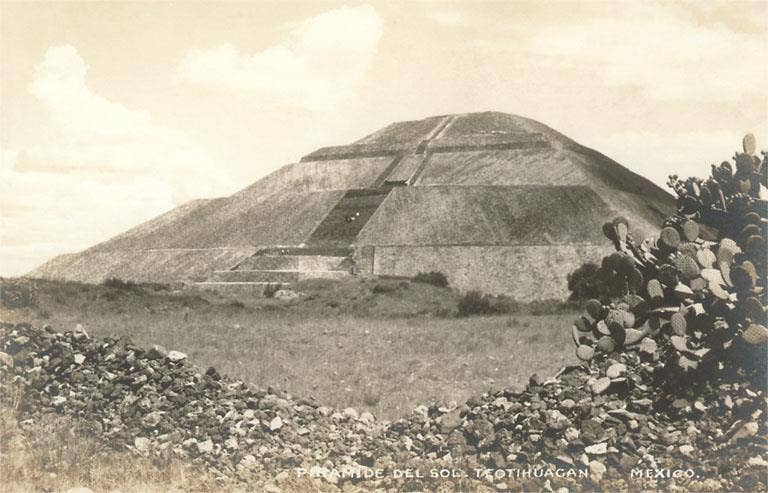 Found Image Press - Wholesale Magnet - Magnet MX-335 Pyramid of the Sun, Teotihuacan0