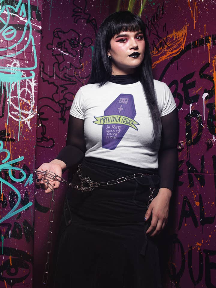 Chiaralascura - Wholesale Screen Printed T-Shirt - Women's - RIP positività tossica - T-shirt unisex in cotone biologico1