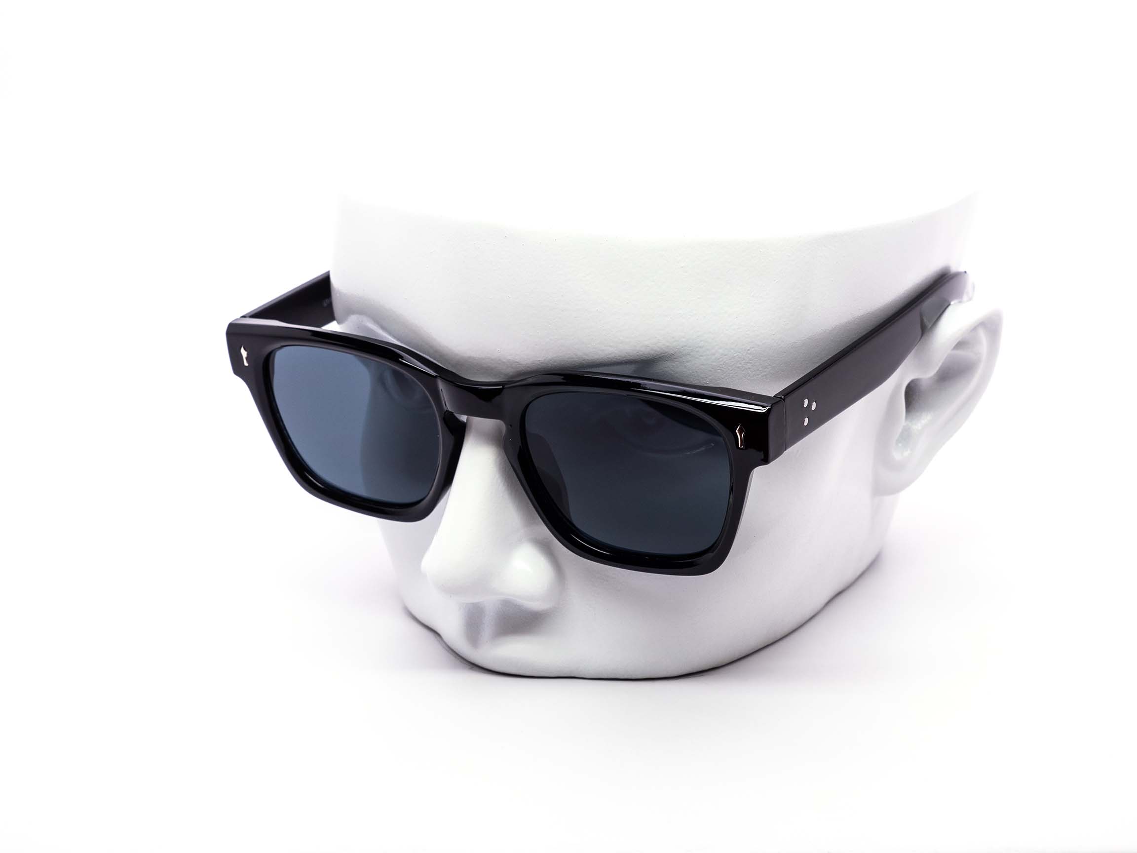 Still Friday - Vente Lunettes de soleil – femme - Lunettes de soleil carrées Archer Arrowhead MVL4