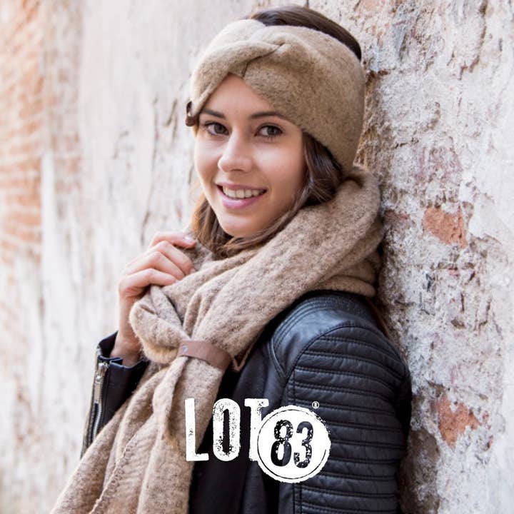 LOT83 – wholesale Scarf – Women's – Scarf Nina Camel1