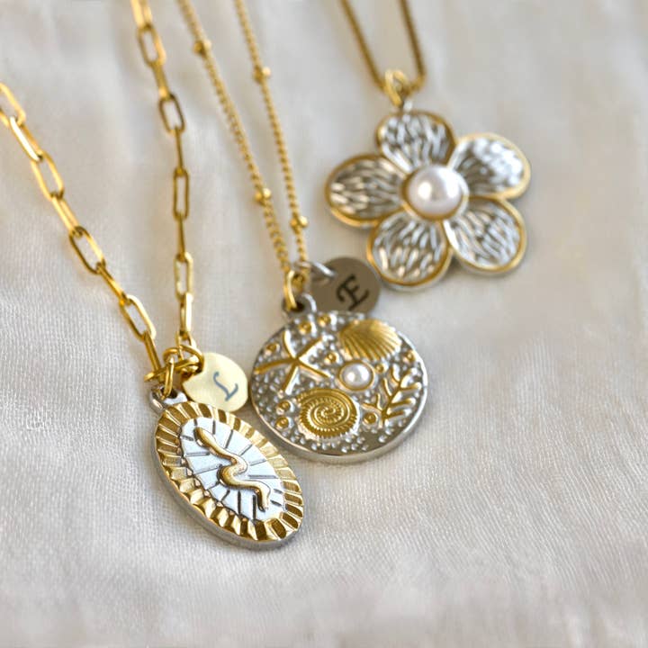 Zweifarbige Anhängerkette - Anhänger in Schlangenform aus gemischtem Metall für den Großhandel von Blueyejewelry