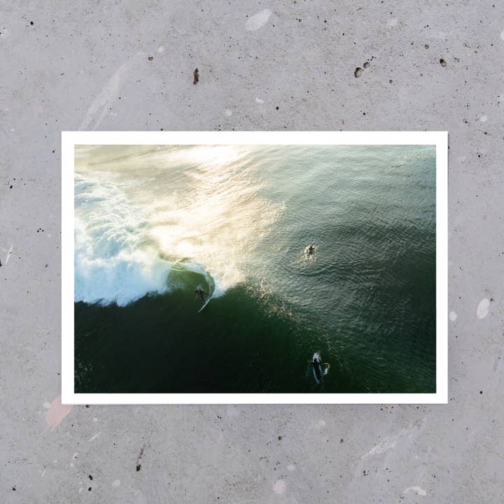 Carte postale de voyage pour surfeurs - Pichilemu, Chili pour la vente par Posted