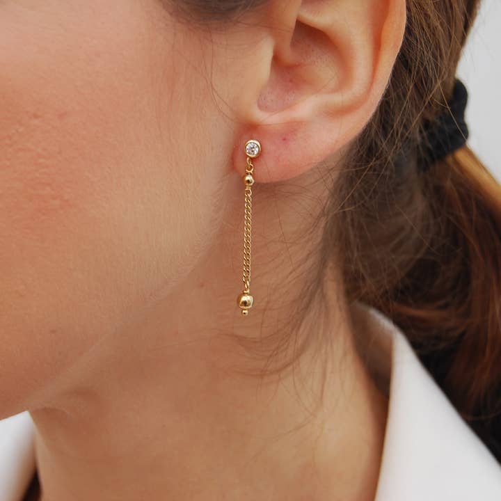 Silver 925 long earrings with balls, wedding earrings para venta al por mayor de Yneda Jewels