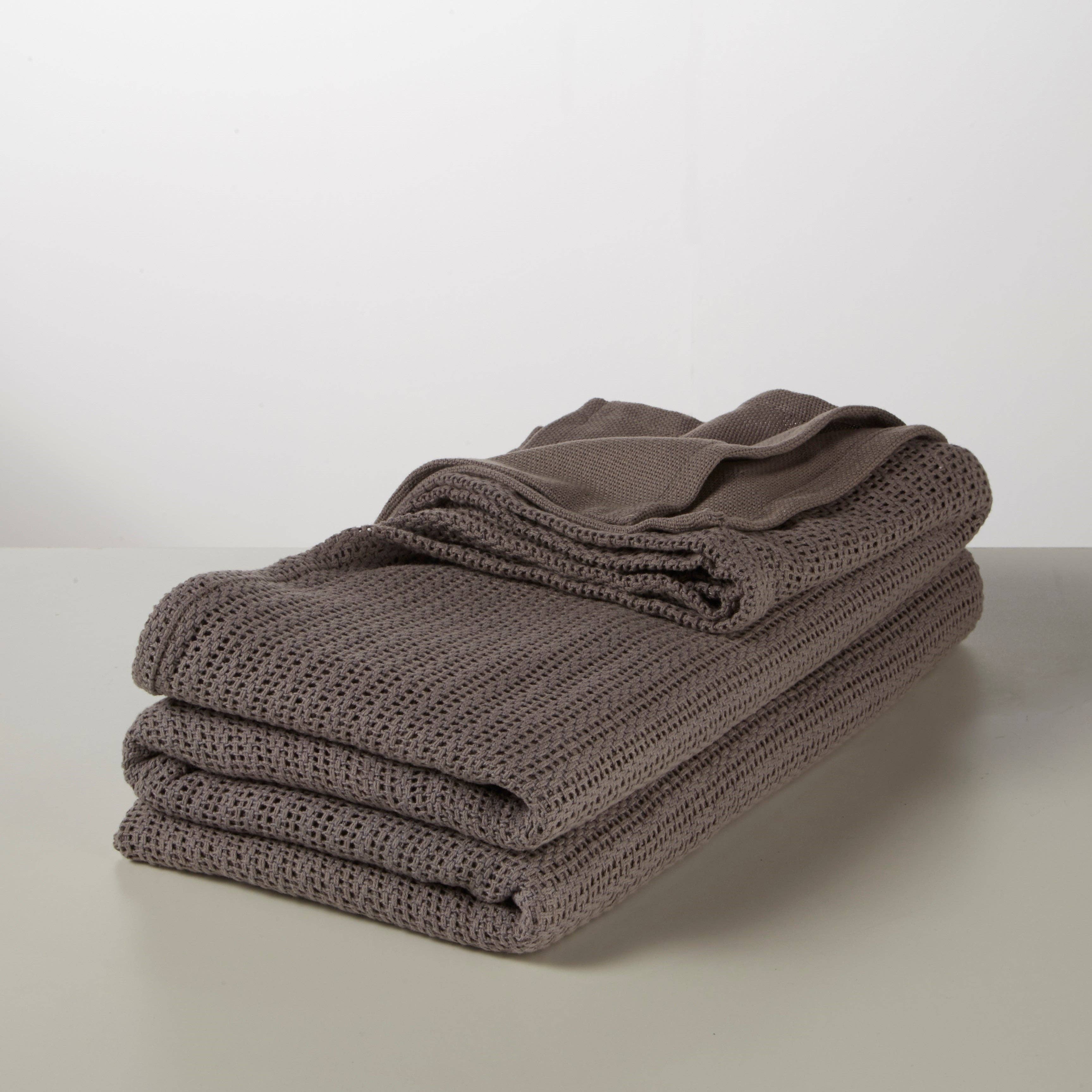 K LIVING – wholesale Bedding blanket – Sleepscene Smoke Grey Cellular Blanket1