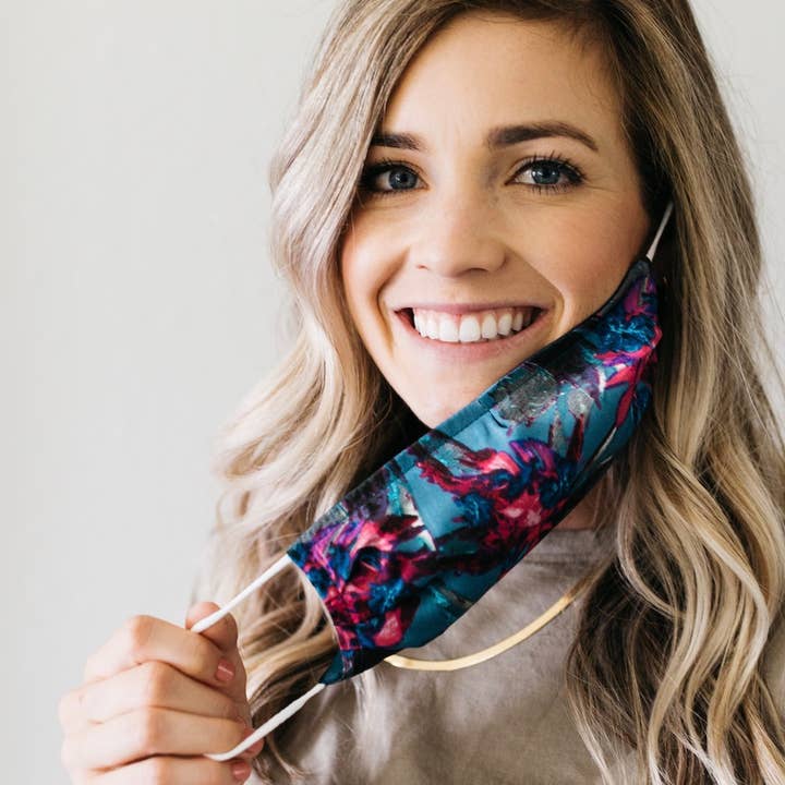 Soul Perch – wholesale Icke-medicinsk engångsmask – Blommig Satin ansiktsmask7