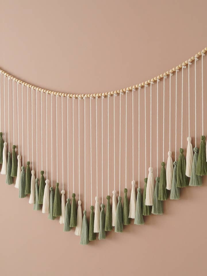 Macrame Tassel Garland H35 for wholesale by HeartCrafted