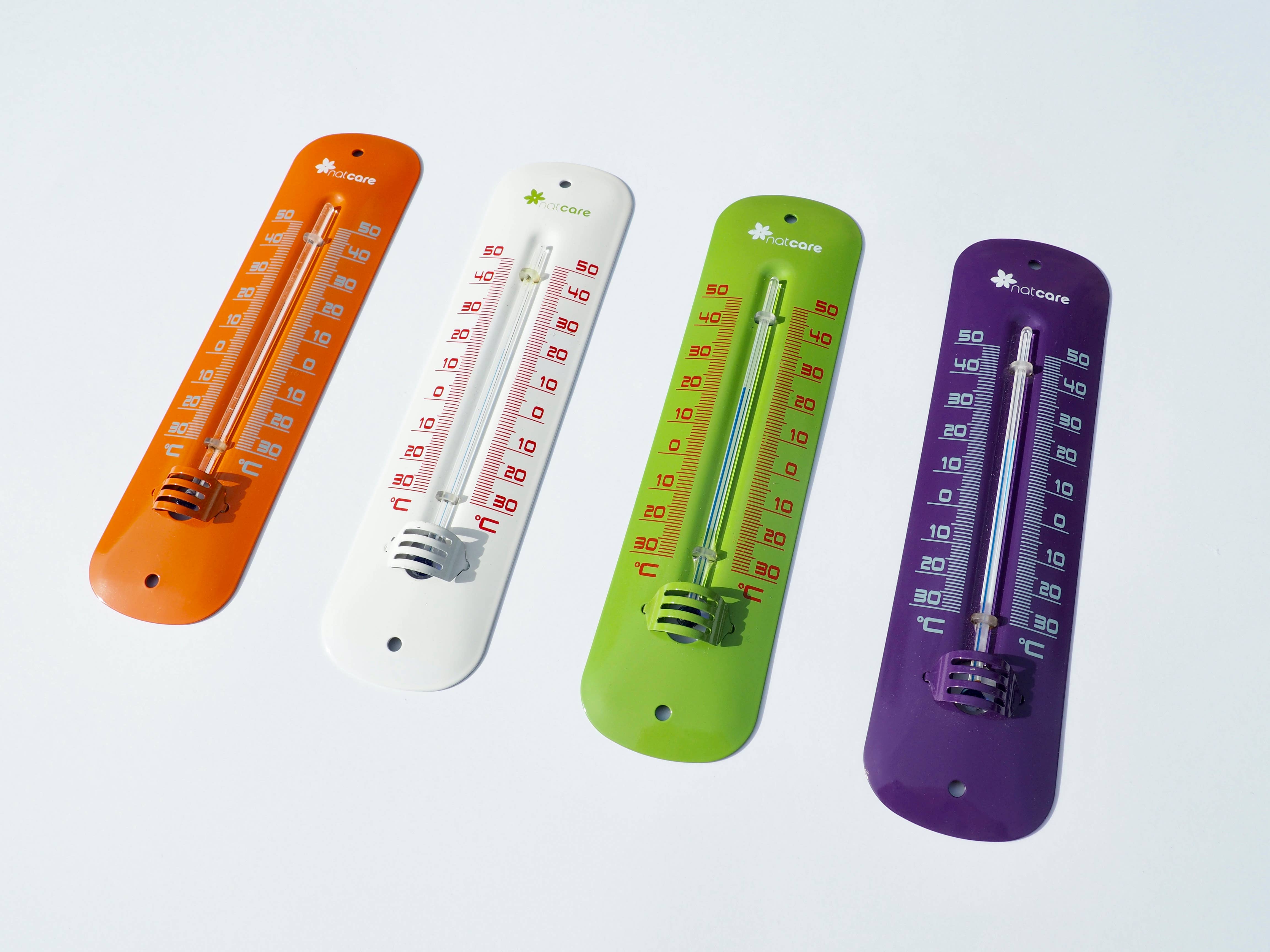 JARDIN Y NATURA OUTDOOR & GARDEN PRODUCTS SL - Vendita all'ingrosso Termometro - Set di 4 termometri in metallo colorati2