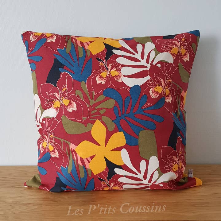 Large cushion with modernized tropical patterns for wholesale by Les P'tits Coussins
