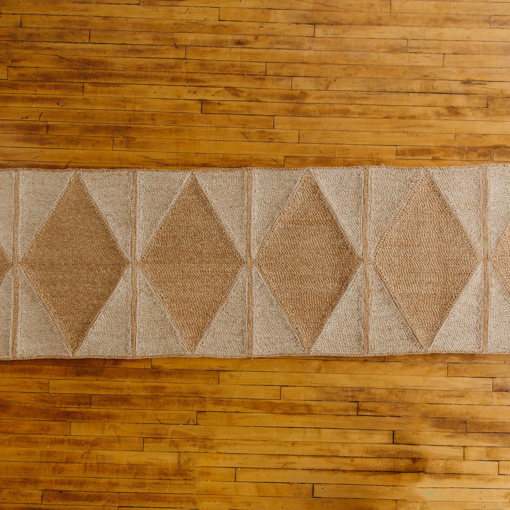 Will & Atlas – wholesale Runner rug – Jute 9' Runner, diamond, Natural/Tan8