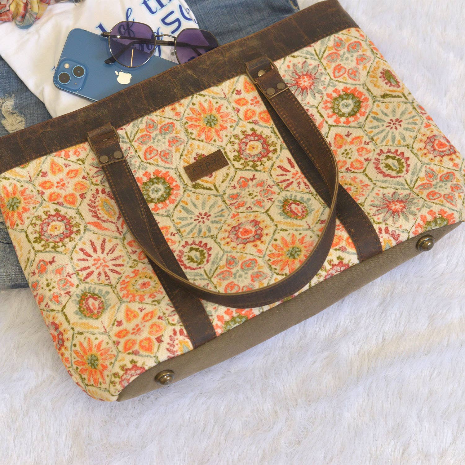 Hopofly Bags - Wholesale Laptop bag – Unisex - Canvas Rug Leather Grammy Box Office Tote Cum Laptop Bag8