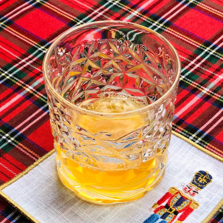 Julnötknäppare Broderade Linne Cocktailservetter - 4 för wholesale av Belle Linen