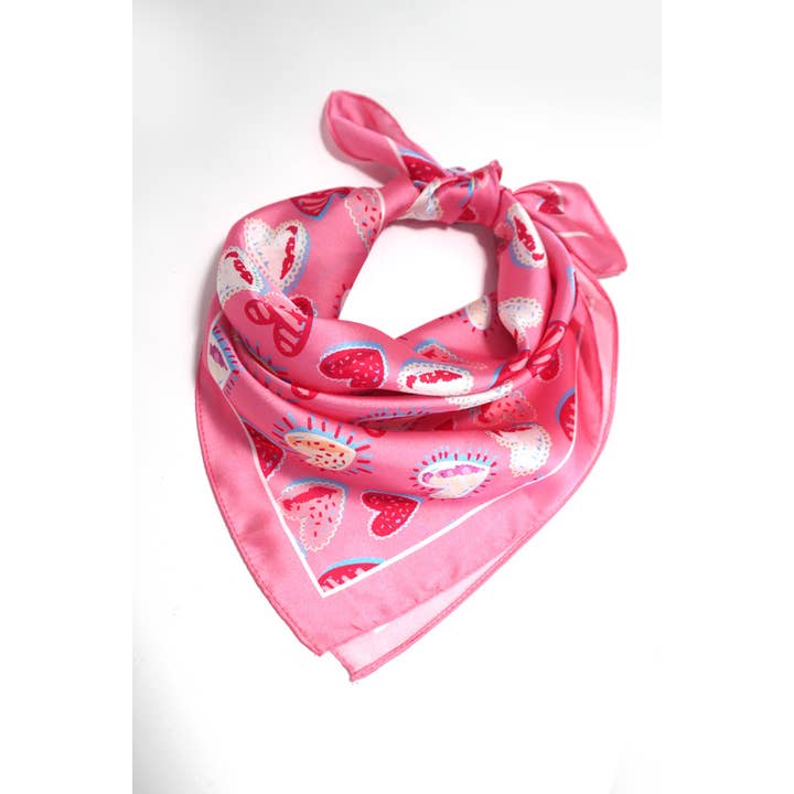 SCIARPA A BANDANA EFFETTO SETA CON MOTIVO A PIÙ CUORI PER SAN