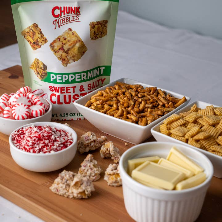 Chunk Nibbles – wholesale Pretzels – Holiday Peppermint Chunk Nibbles 2oz Snack Pack3