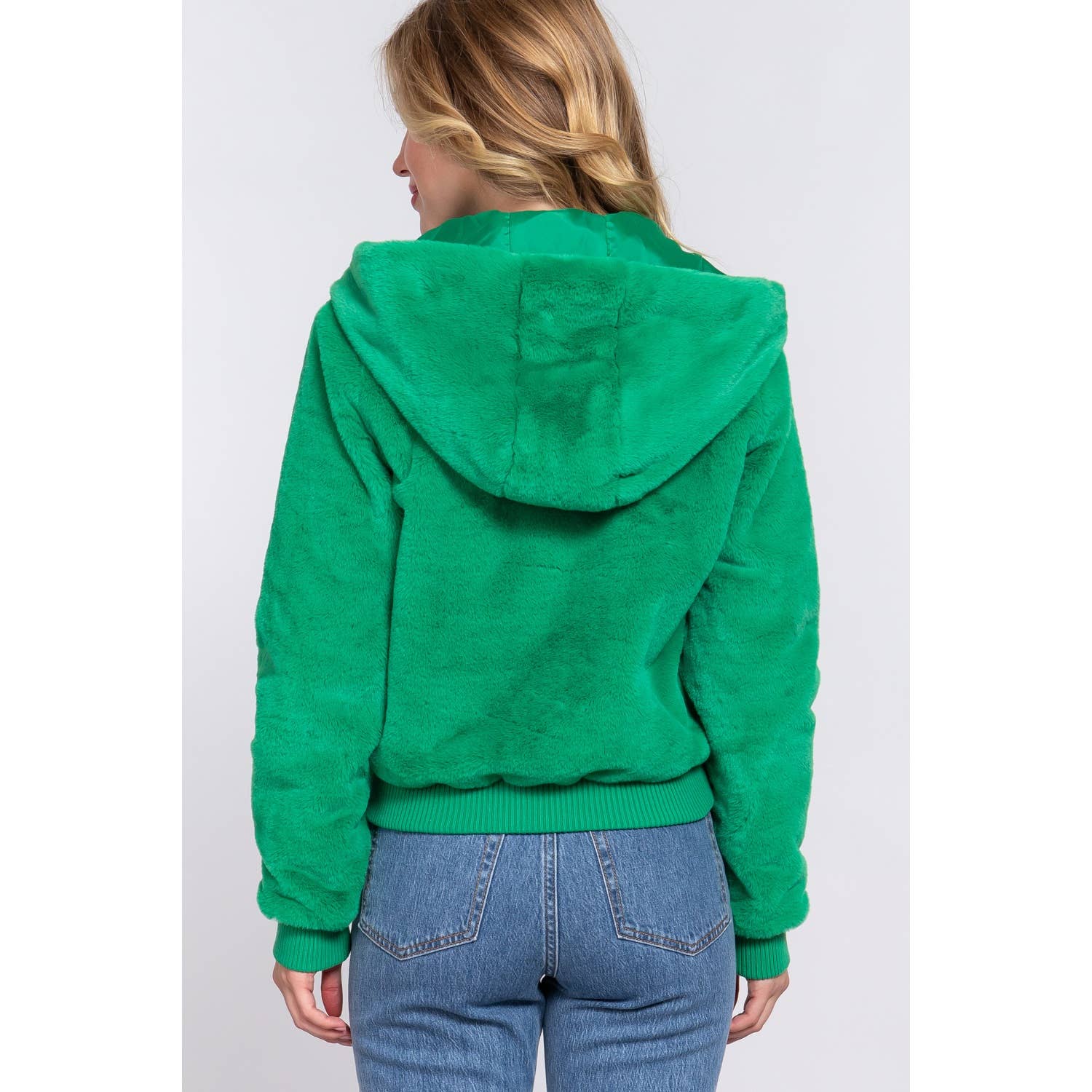 HiteJeans - Vente Veste – femme - VESTE À CAPUCHE ZIPPÉE EN FAUSSE FOURRURE4