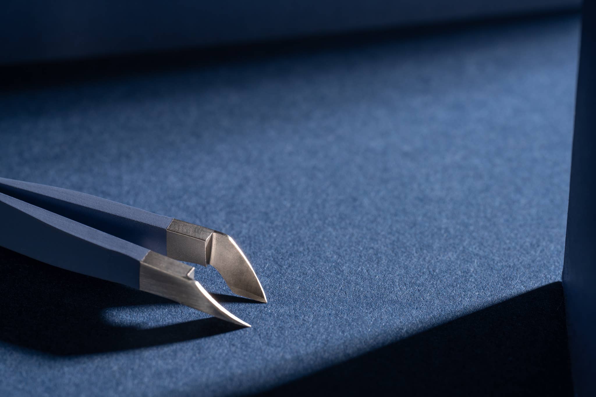 Soinvogue – wholesale Nail clipper/scissor – Aristocrat Soft Touch Cuticle Nipper4