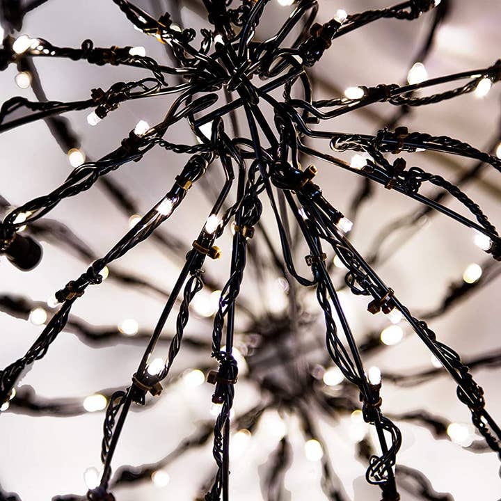 Elf Logic - Wholesale Versiering/decoratie voor buiten - Elf Logic 12" LED lichtebollen voor buiten (3 stuks) – hangende bolvormige boomverlichting1