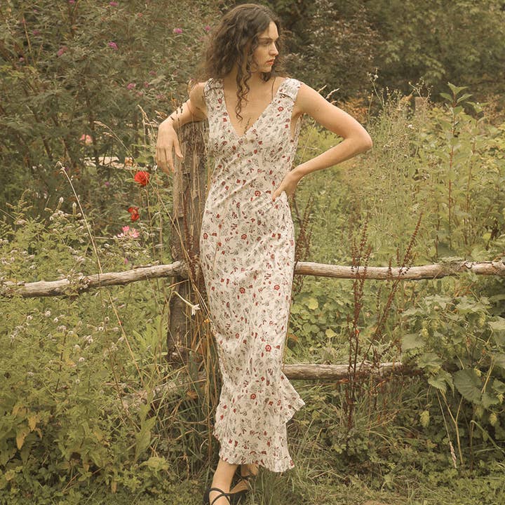 Atèlette - Wholesale Dress - Women's - Red and White Floral Sleeveless Slip Dress - Sandrine Dress