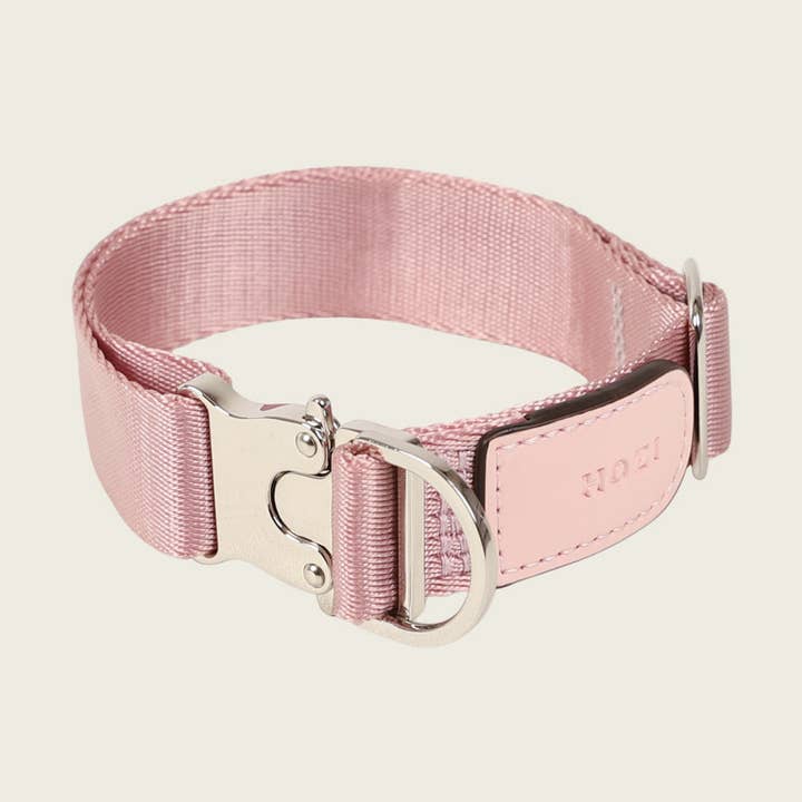 Collier à sangle boucle - Rose pour la vente par Hozi