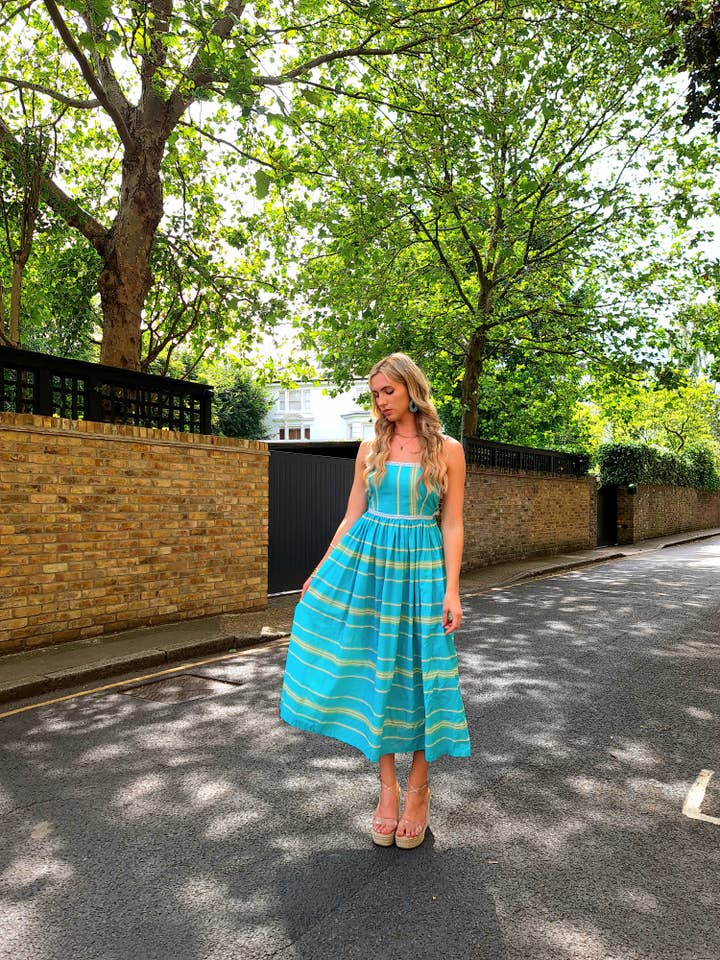 Cardiff Tie Kjole for engroshandel hos Gooshwa