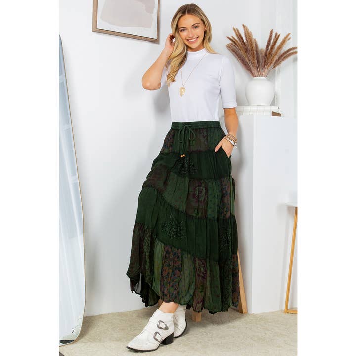 Jupe à volants en georgette imprimée patchwork pour la vente par Young Threads