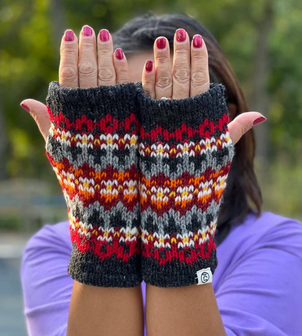 Lungta Imports – Engroshandel Handsker - Dame – Fingerløse, håndstrikkede uldhandsker med fleecefor - håndvarmer34