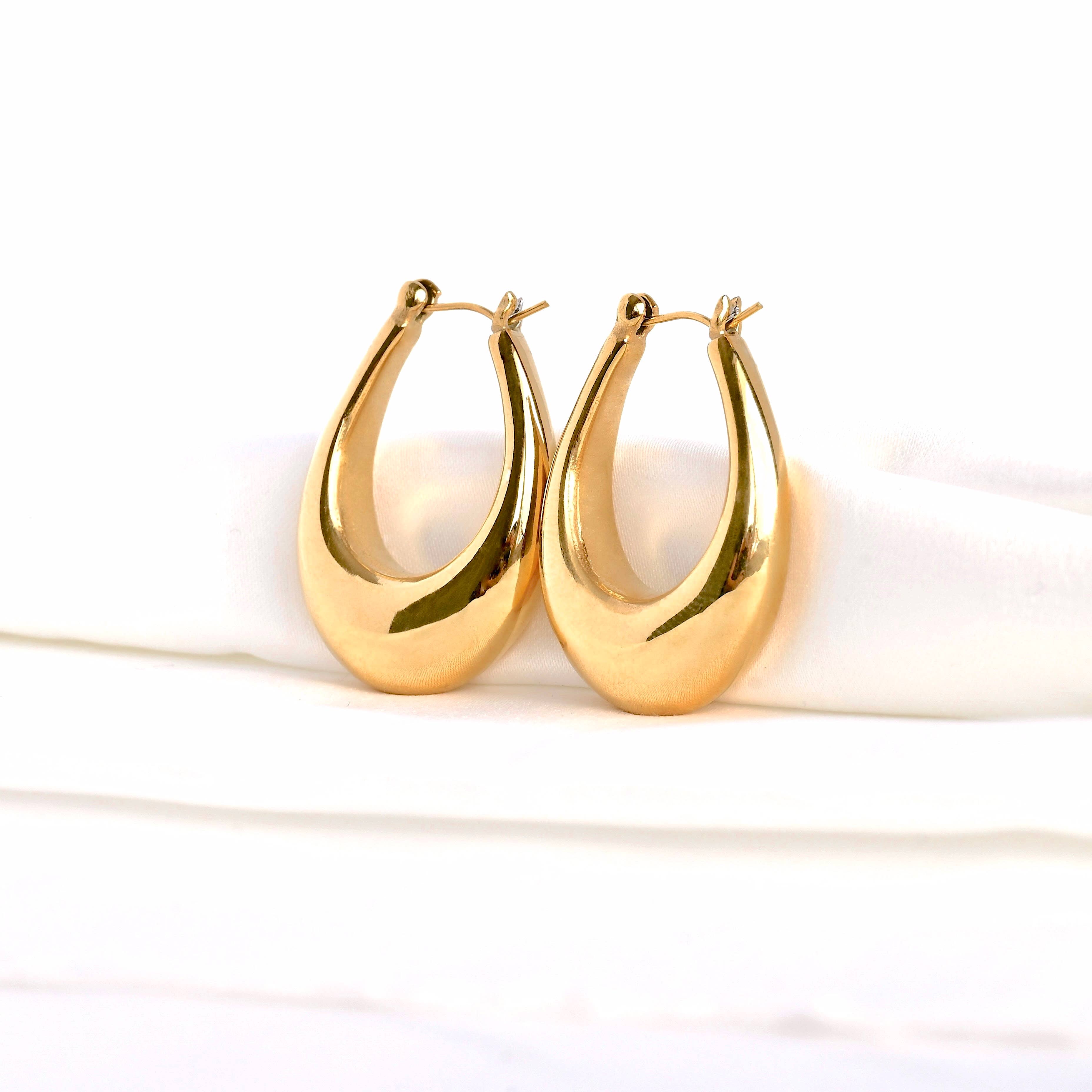 Blueyejewelry - Wholesale Hoop Earrings - Chunky Gold Hoops - Lightweight Oval Hoop Earrings5