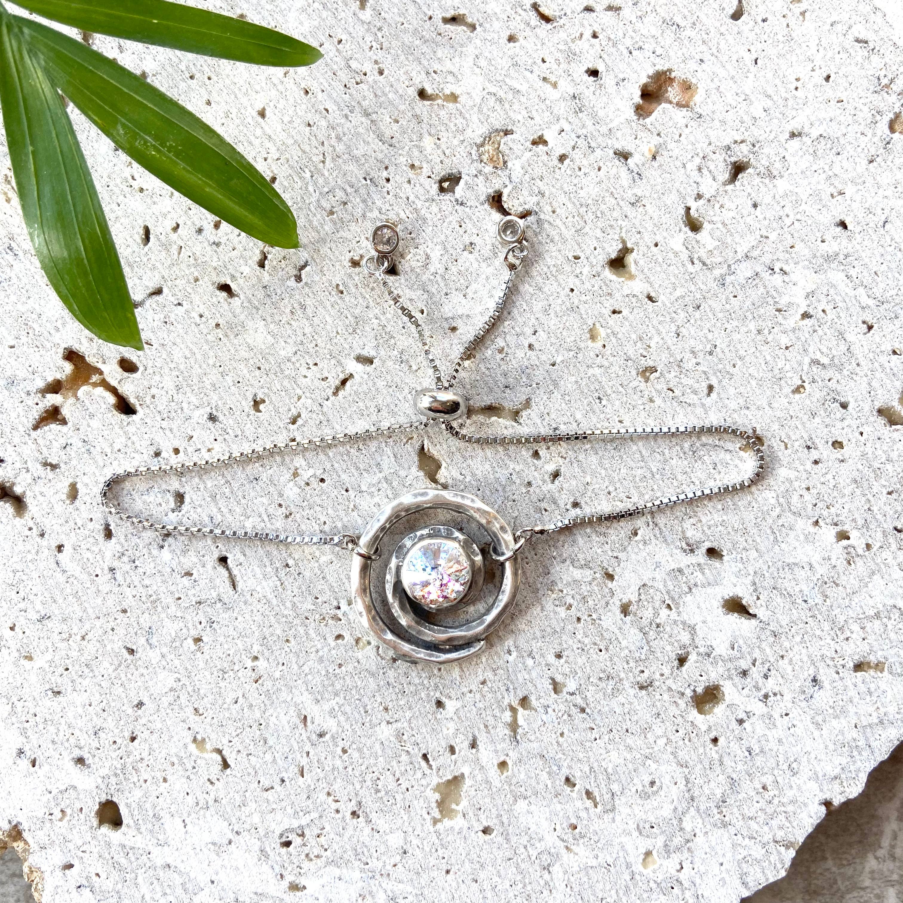 VB&CO Designs Handmade Jewelry - Vente Bracelets à breloques/pendentifs - Bracelet coulissant cristal Swarovski uno boutique salon cadeau1