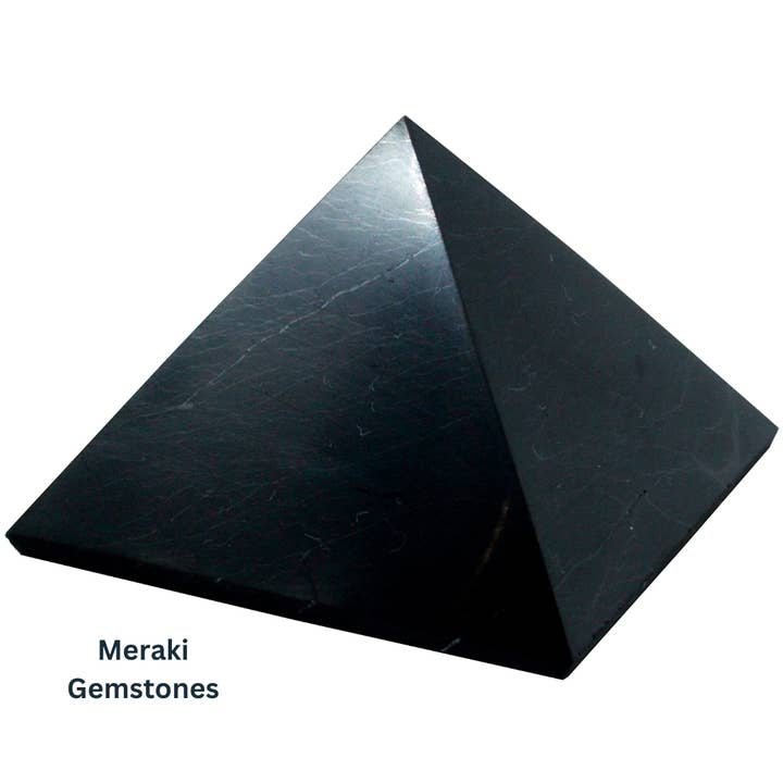 Meraki Gemstones – wholesale Spiritual stone/crystal – Shungite Pyramid Polished 15cm