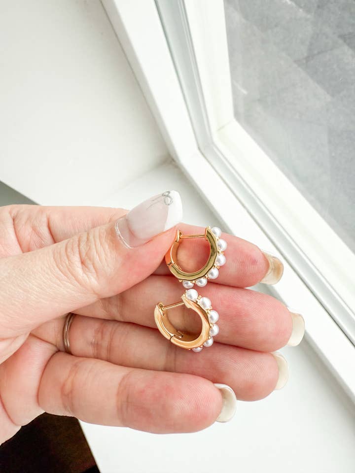 Tiny pearls hoops for wholesale by Sonqo