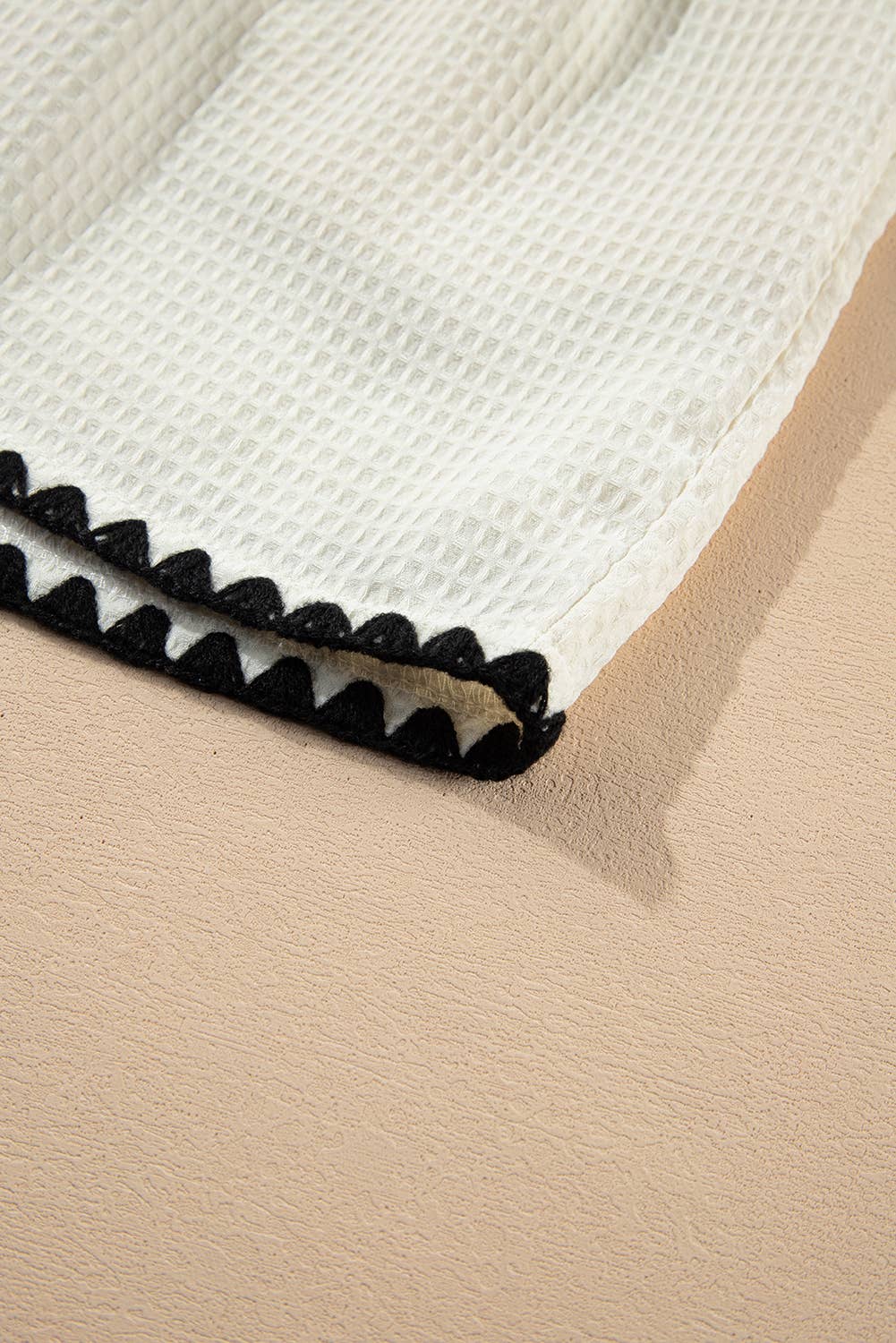 White Waffle Texture Contrast Ricrac Hemline Casual Shorts for wholesale on Faire4