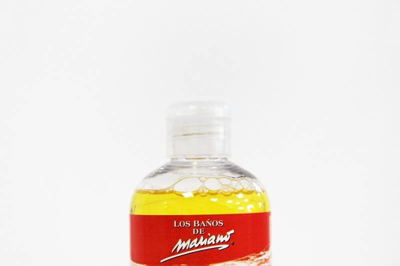 Las Velas de Mariano - Wholesale Bathroom Accessory Set - Business Bathroom Cleaning1