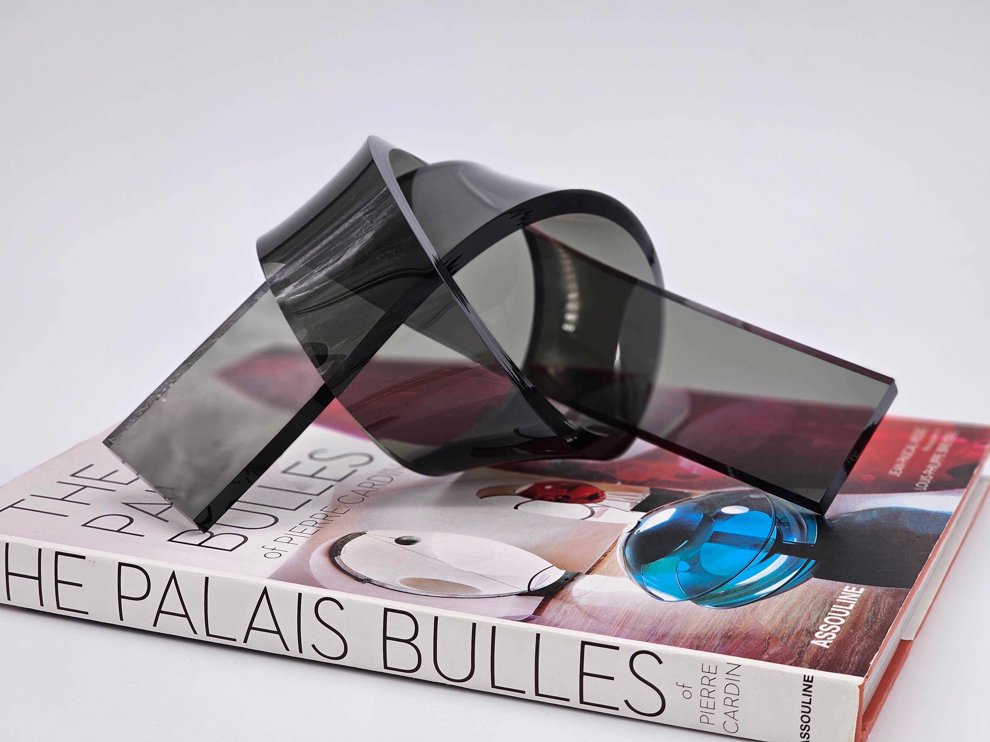 Somar Creations - Wholesale Decorative Tabletop Object - Acrylic Large Love Knot 10