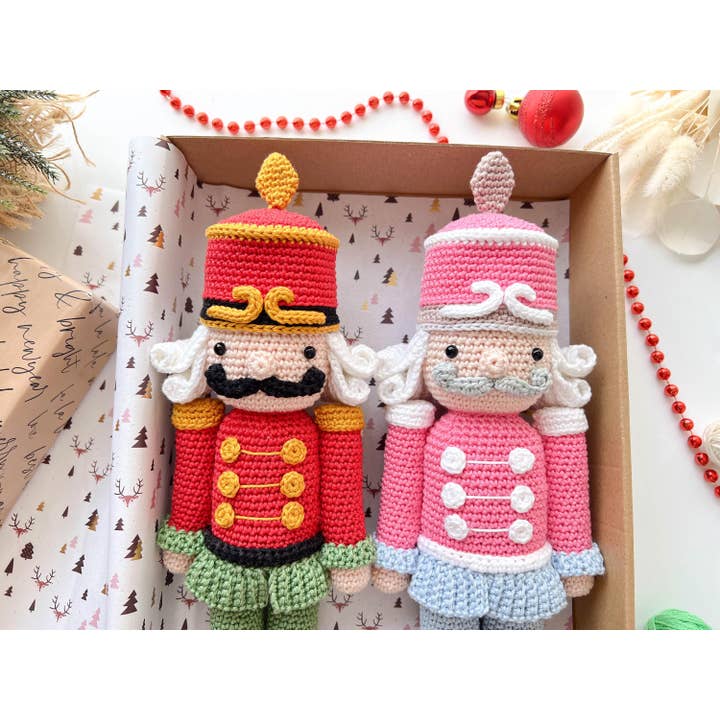 TOMOPOD LLC - Wholesale Christmas Decoration - Crochet Christmas Nutcracker, Cute Christmas Amigurumi2