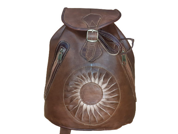 Hecho a mano – Großhandel Rucksack – Damen – Marrakech Lederrucksack mit doppeltem Reißverschluss und buntem Sonnenmotiv11