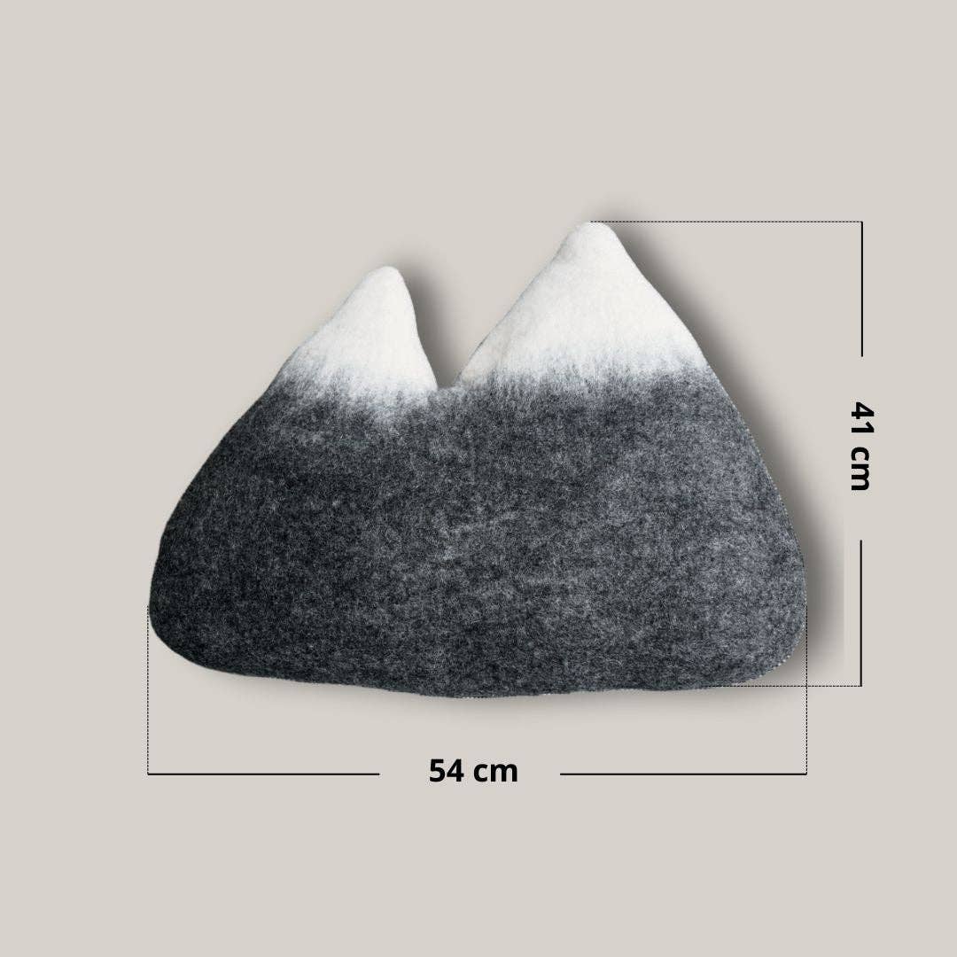 New Heidi – wholesale Throw/decorative pillow – Double Mountain decorative felt cushion - Ethical and artisanal creation New Heidi5